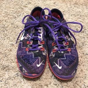 Nike Free's-purple and pink